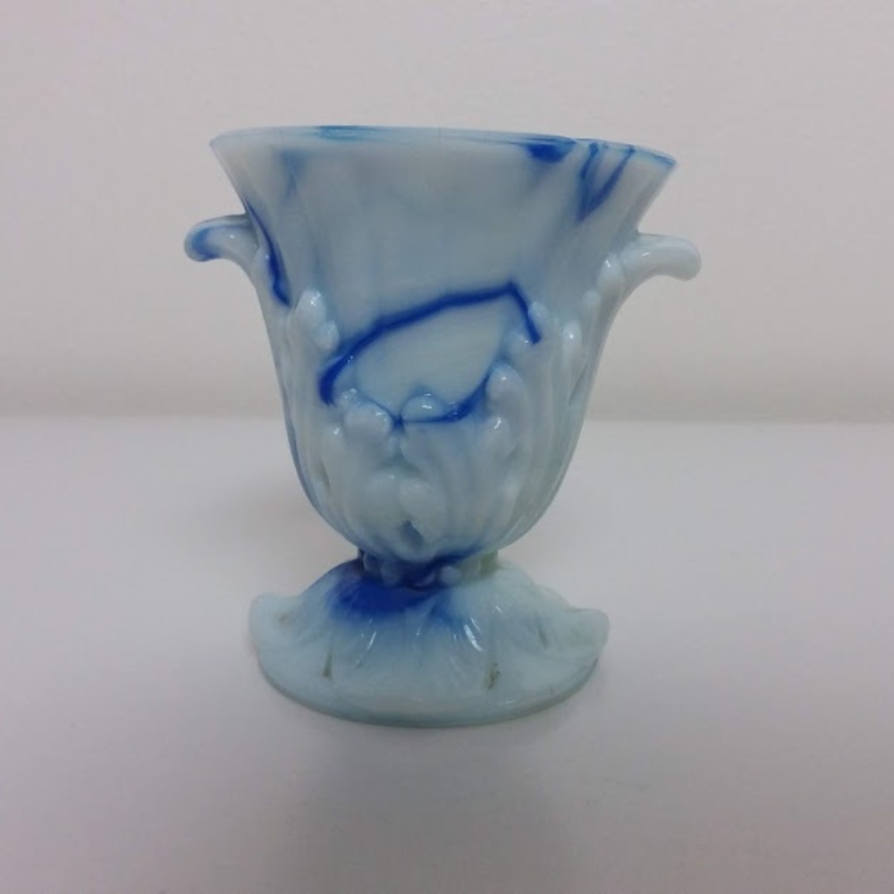 VINTAGE Argo Blue Agate Slag Glass urn vase Footed Marbled Depression Made USA